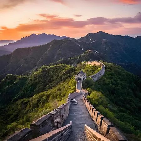 Nost Algia Hotel Near Beijing Panjiayuan Antique Market- Beijing Happy Valley, Cbd, China Zun And Sanlitun, Tian'Anmen Square, Free Ice Cream, Mineral Water, Coffee, Snacks And Laundry Service, Free Gymnastic, English Communication Well מראה חיצוני תמונה