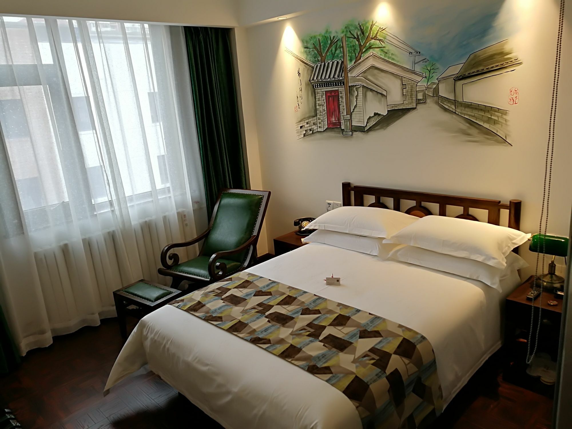 Nost Algia Hotel Near Beijing Panjiayuan Antique Market- Beijing Happy Valley, Cbd, China Zun And Sanlitun, Tian'Anmen Square, Free Ice Cream, Mineral Water, Coffee, Snacks And Laundry Service, Free Gymnastic, English Communication Well מראה חיצוני תמונה